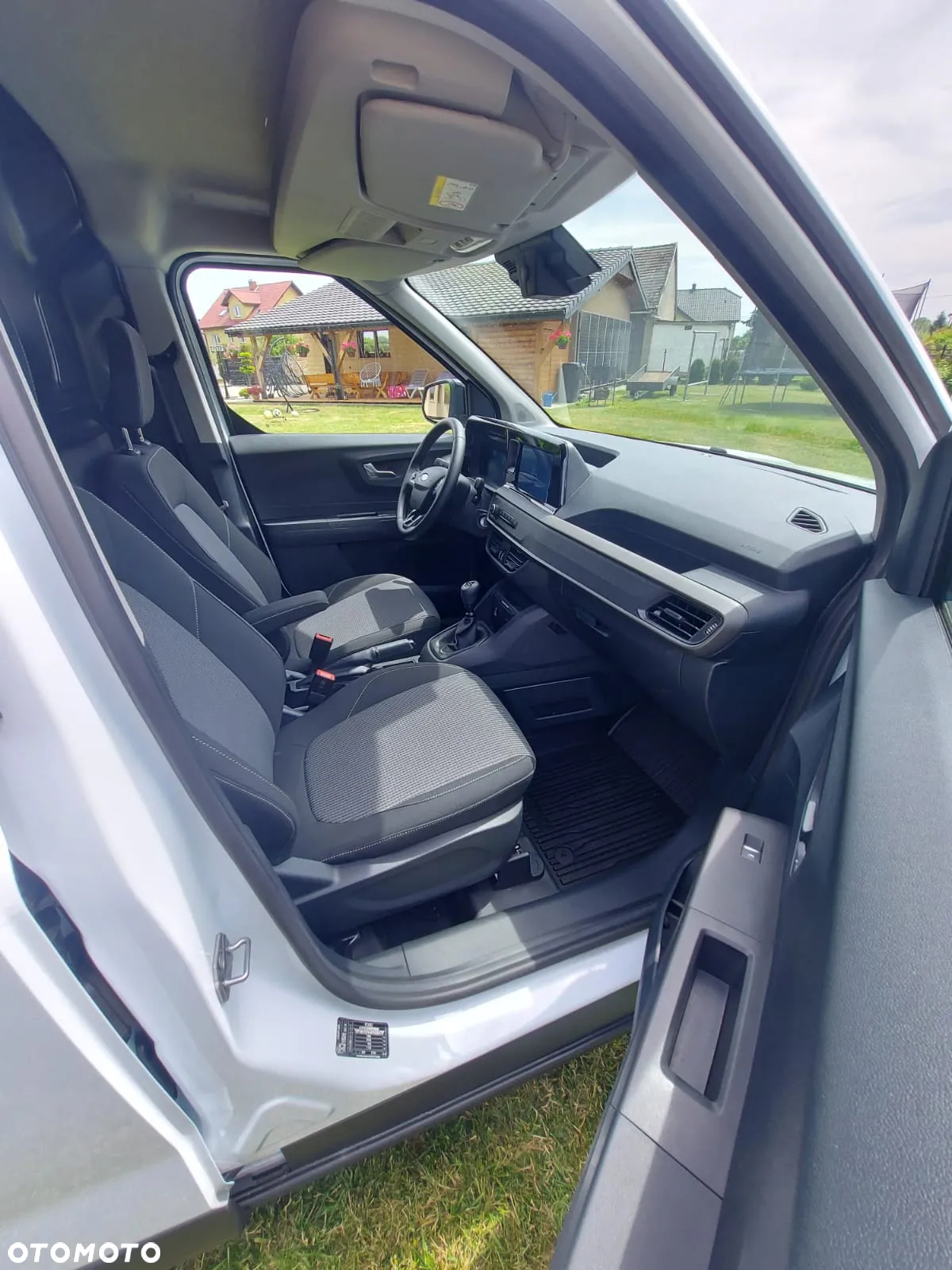 Ford Courier - 8