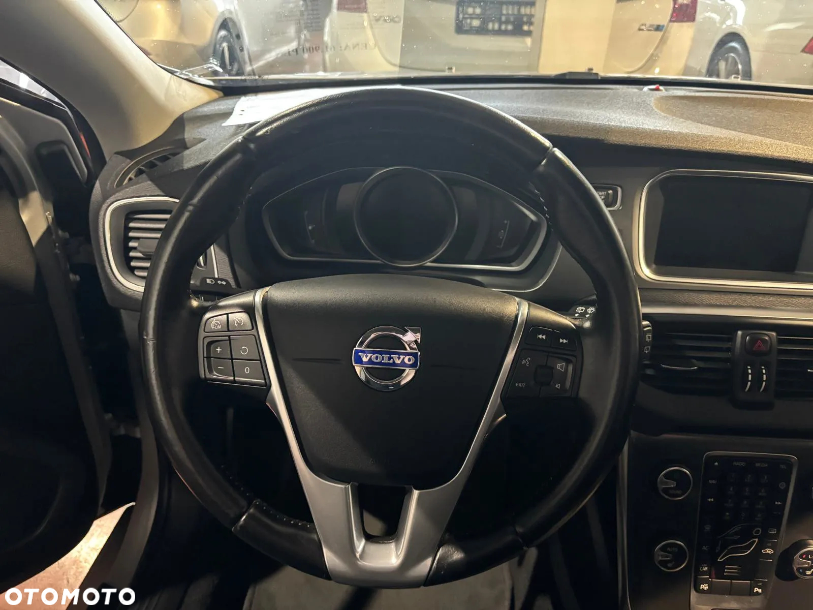 Volvo V40 D4 Drive-E Ocean Race - 7