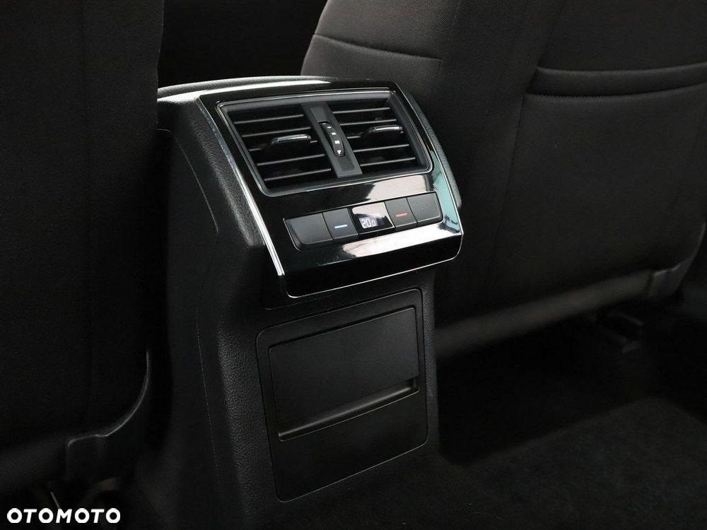 Skoda Superb 2.0 TDI 4x4 Ambition DSG - 39