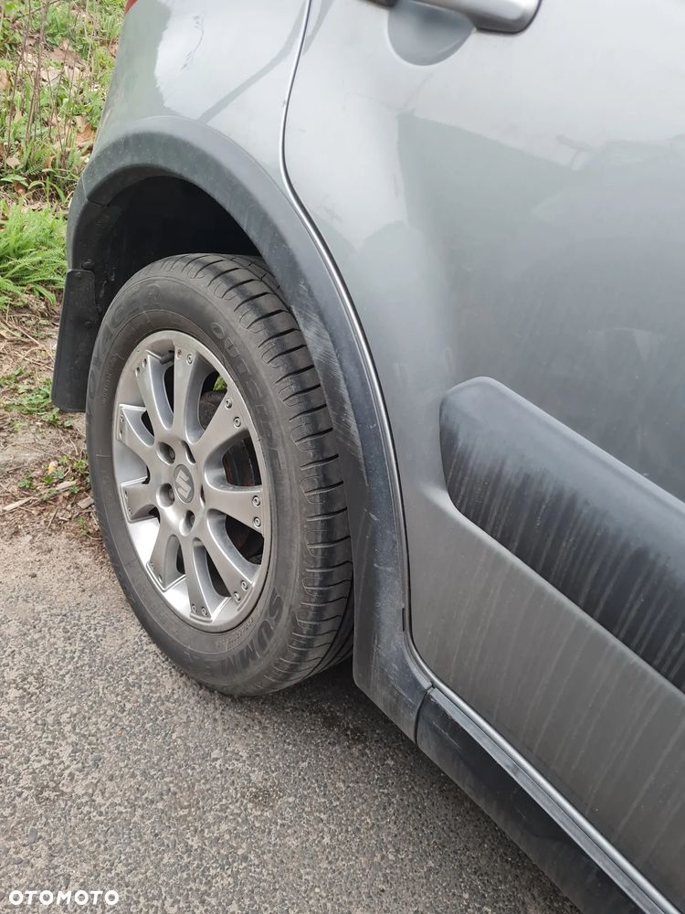 Suzuki SX4 1.6 GS / Premium - 13