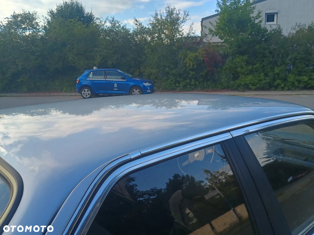BMW Seria 3 - 12