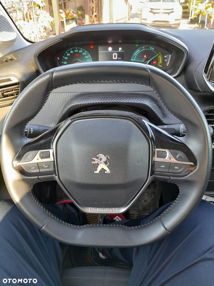 Peugeot 208 Elektromotor 136 GT Pack - 10