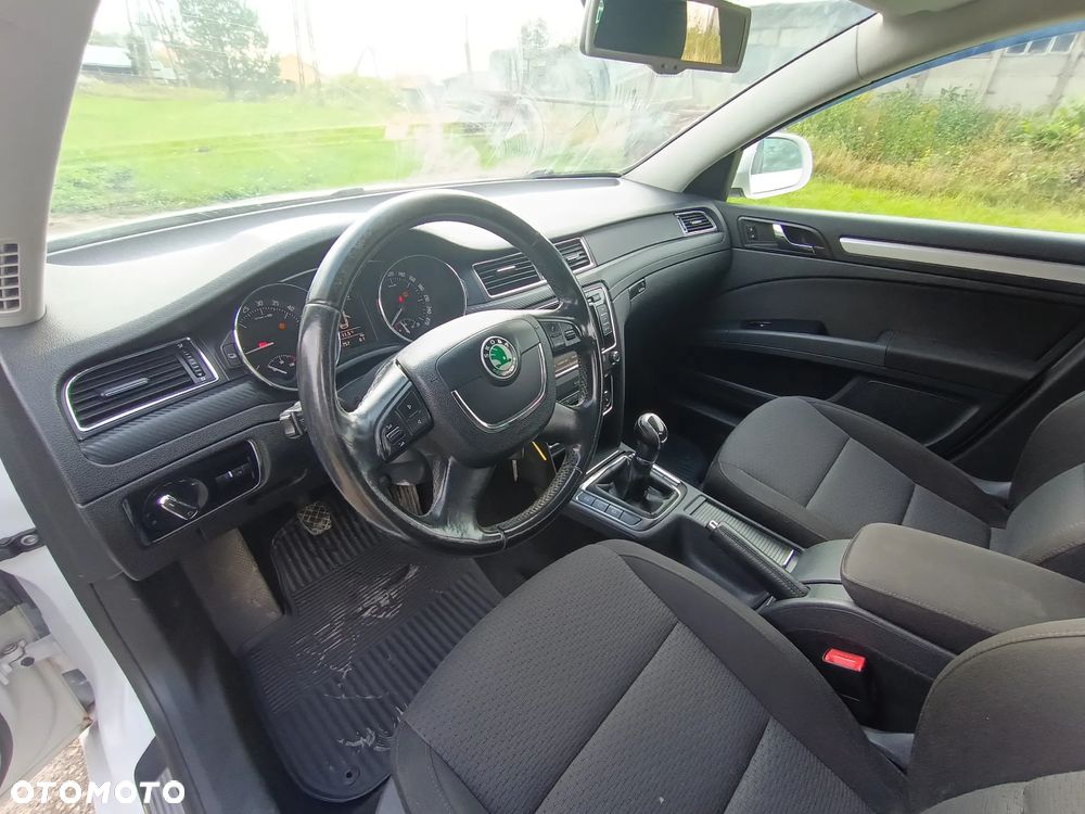 Skoda Superb 1.6 TDI GreenLine - 32
