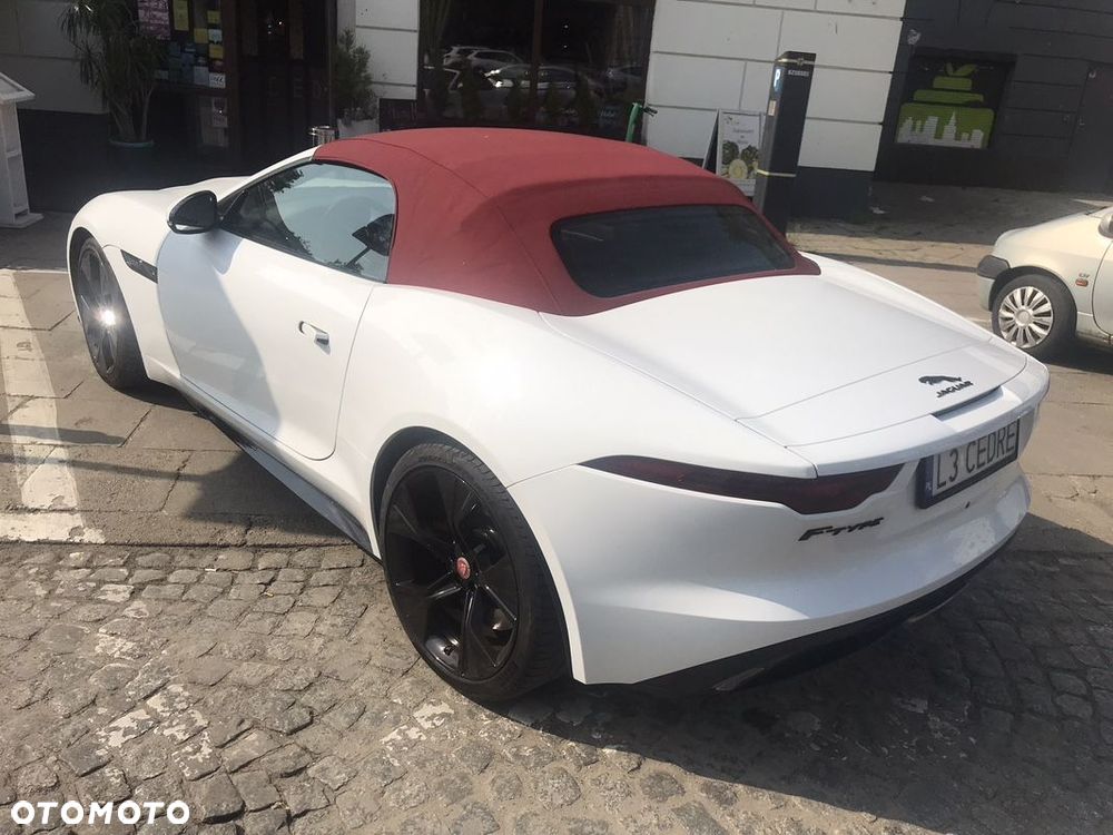 Jaguar F-Type 2.0 Turbo R-Dynamic - 9