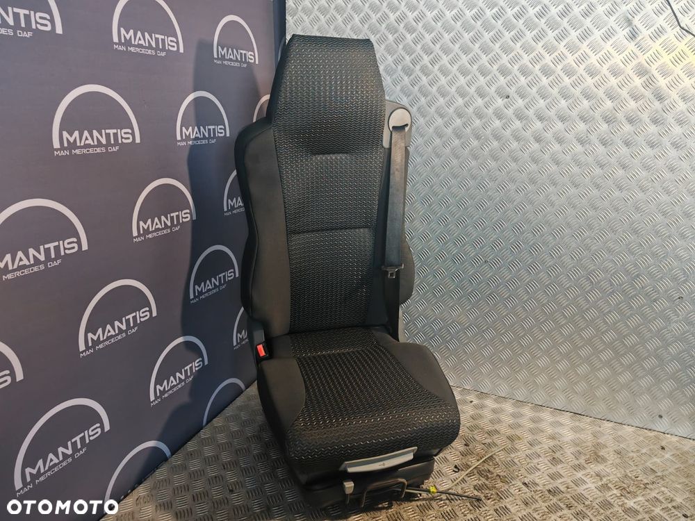 FOTEL SIEDZENIE LEWY KIEROWCY MAN TGX TGS TGA TGL TGM EURO 5 EURO 6 - 2
