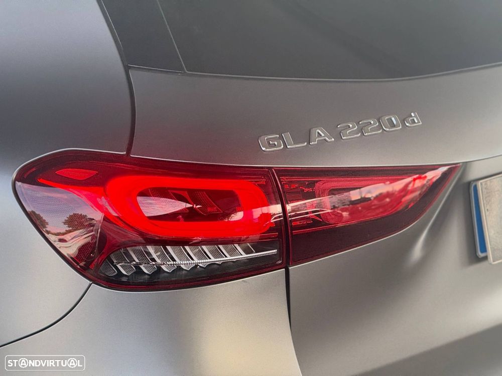 Mercedes-Benz GLA 220 d 4Matic AMG Line - 19