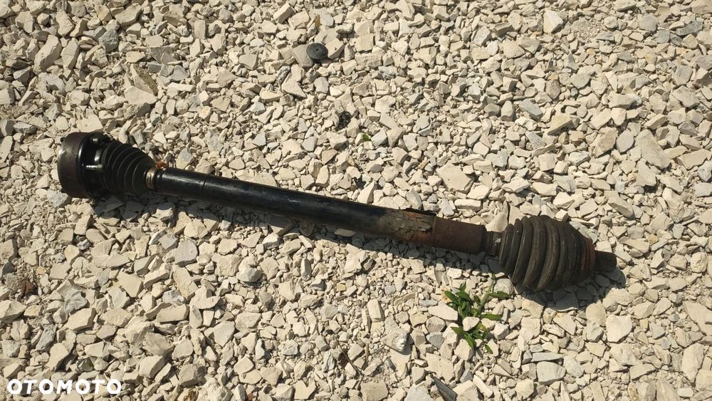 EU PÓŁOŚ PRAWA DŁUGA A3 GOLF V 1.6 FSI - 1