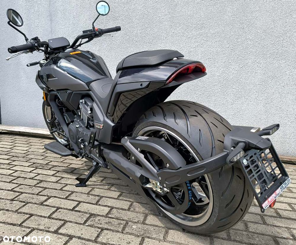 Morbidelli C1002V - 6