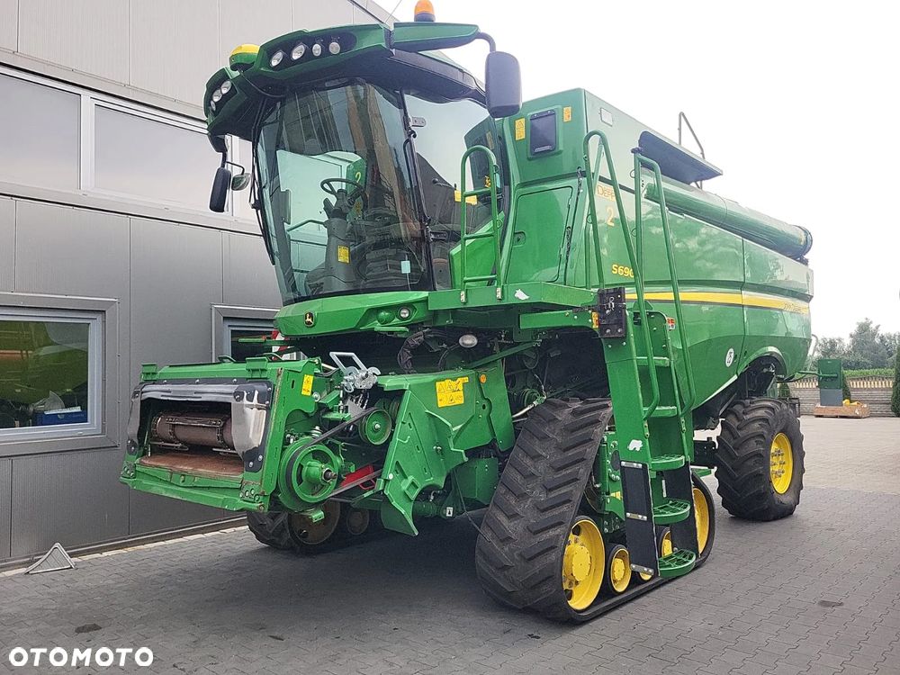 John Deere S690i - 4