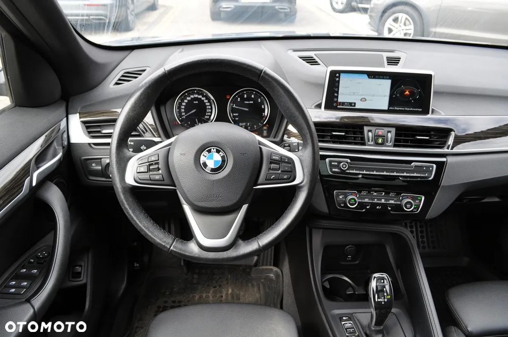 BMW X1 xDrive25i GPF Sport Line sport - 31