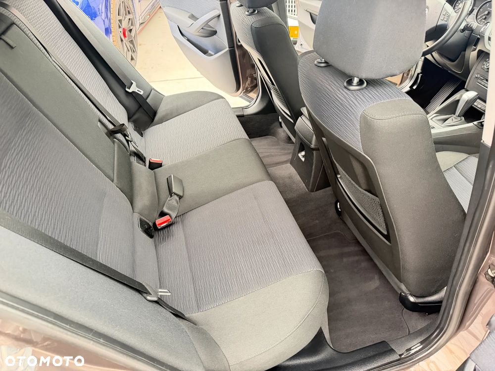 BMW X1 xDrive20d - 8