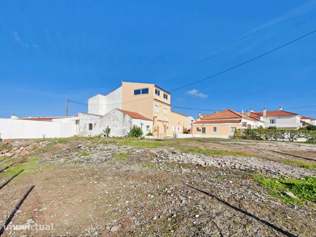 Terrenos na Avenida do Mar no Baleal a apenas 300 metros da praia - Grande imagem: 2/13