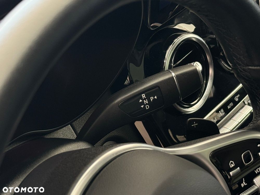 Mercedes-Benz GLC - 9