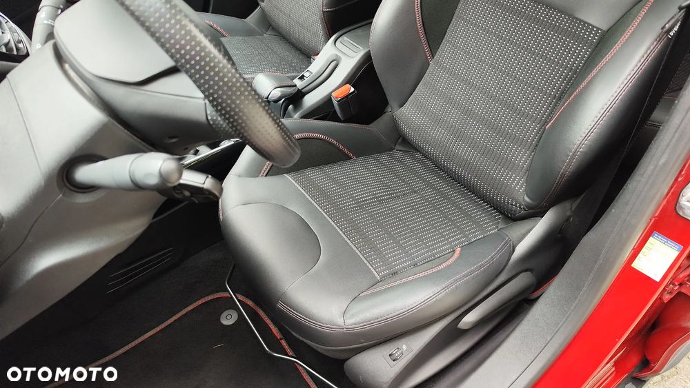 Peugeot 2008 1.2 PureTech GT Line S&S - 21