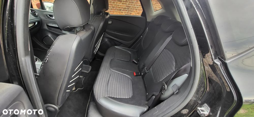Renault Captur ENERGY TCe 120 EDC Luxe - 11