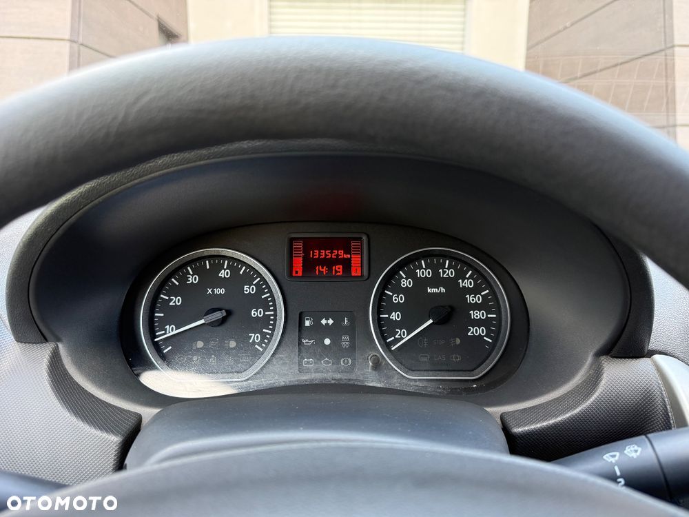 Dacia Sandero - 30