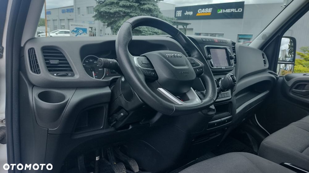 Iveco DAILY PLANDEKA 8EP 180KM WINDA 750kg BURTOFIRANA - 19