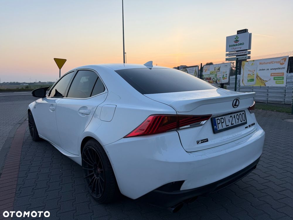 Lexus IS 200t / 300 F Sport - 7
