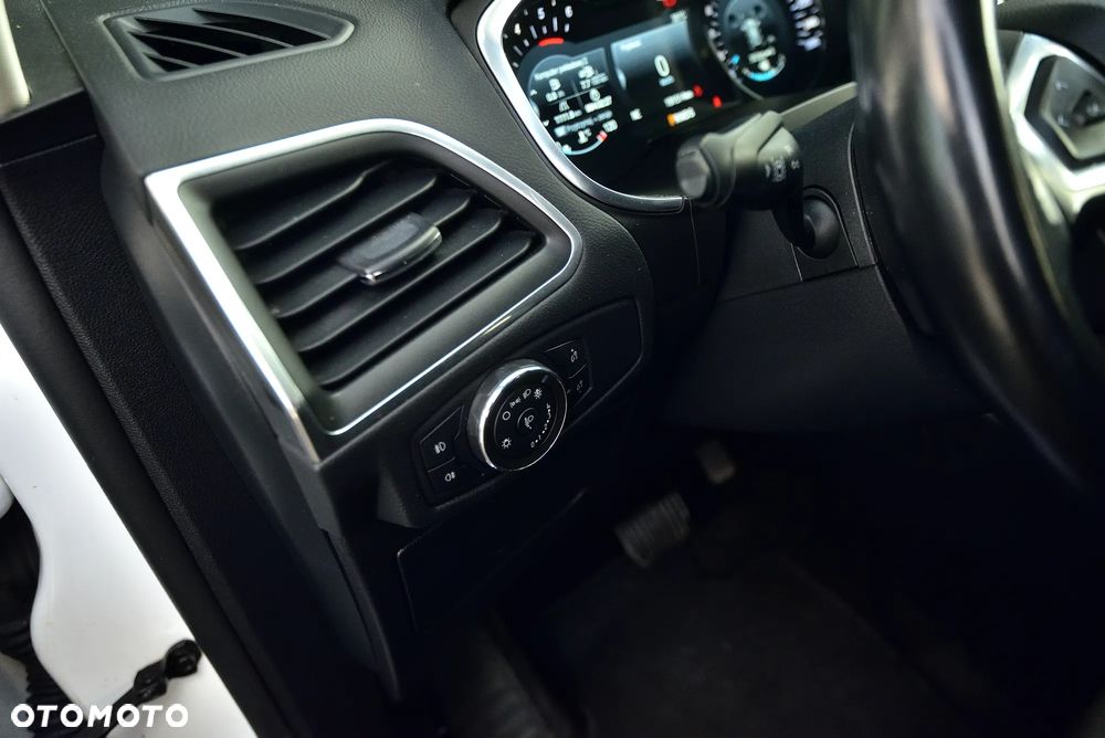 Ford S-Max 2.0 EcoBlue Titanium - 28