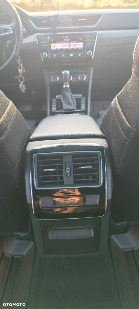 Skoda Superb 2.0 TDI Style DSG - 30