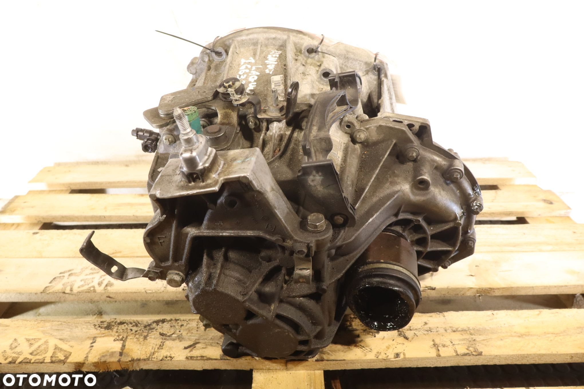 SKRZYNIA BIEGÓW 6 BIEGOWA RENAULT LAGUNA III 2.0 CEPK4 F4R - 2