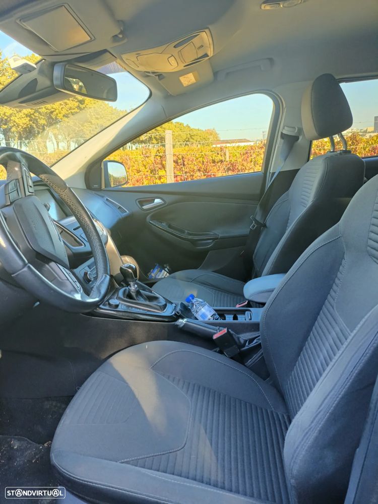 Ford Focus SW - 10