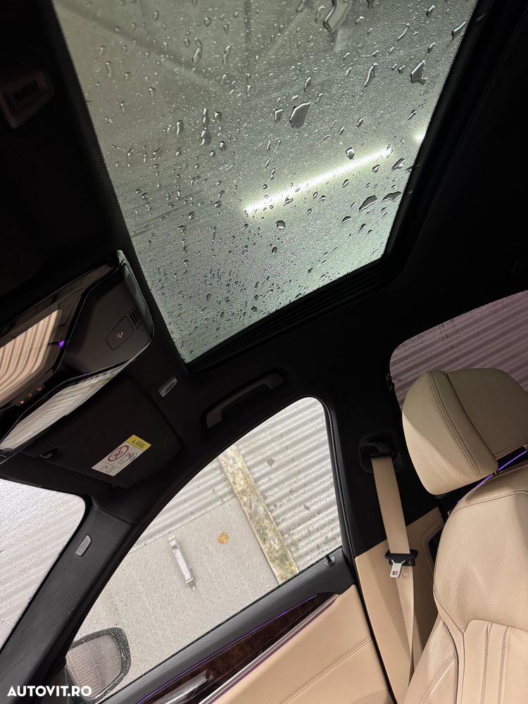 BMW Seria 5 520i Aut. M Sport Edition - 9