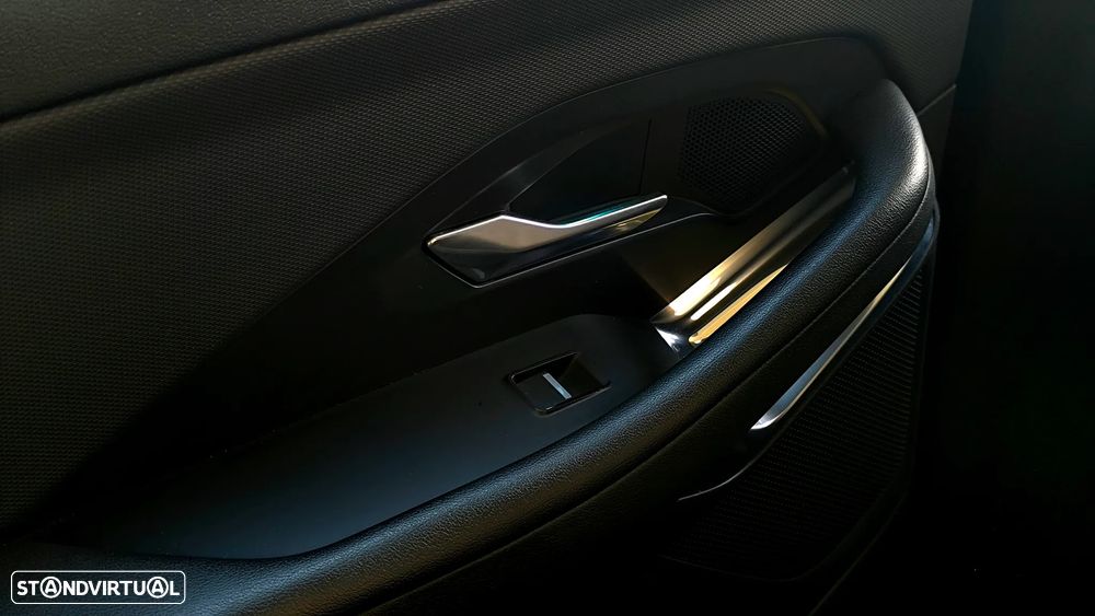 Jaguar E-Pace 2.0 i4D - 9