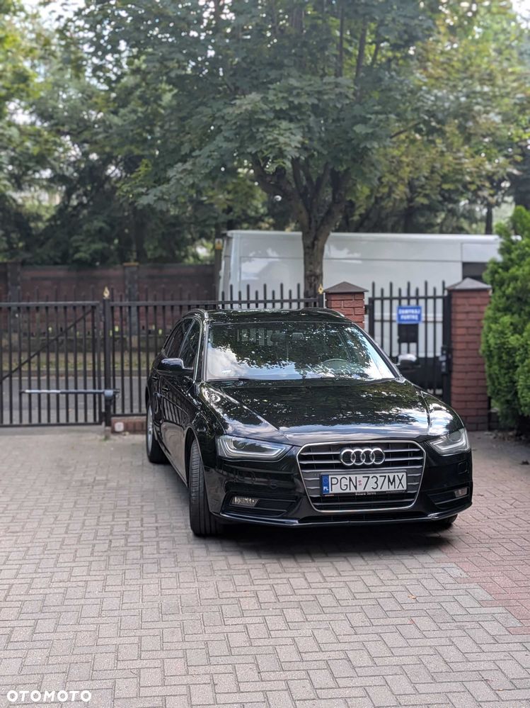 Audi A4 Avant 2012 photo 4
