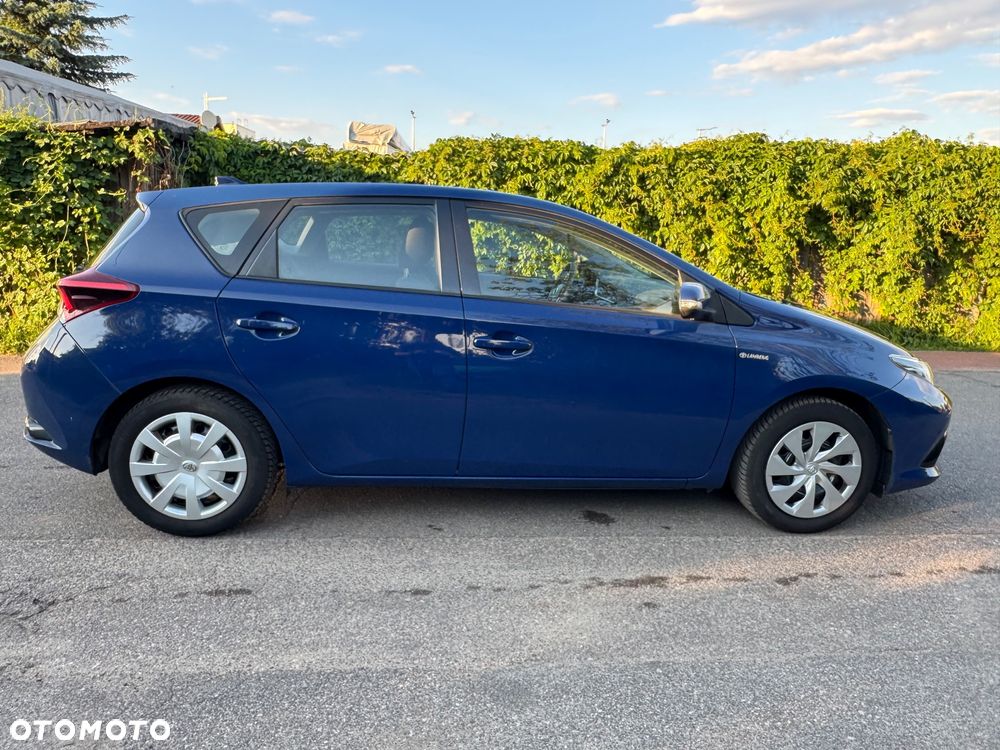Toyota Auris 1.33 Dual-VVT-i Design Edition - 12