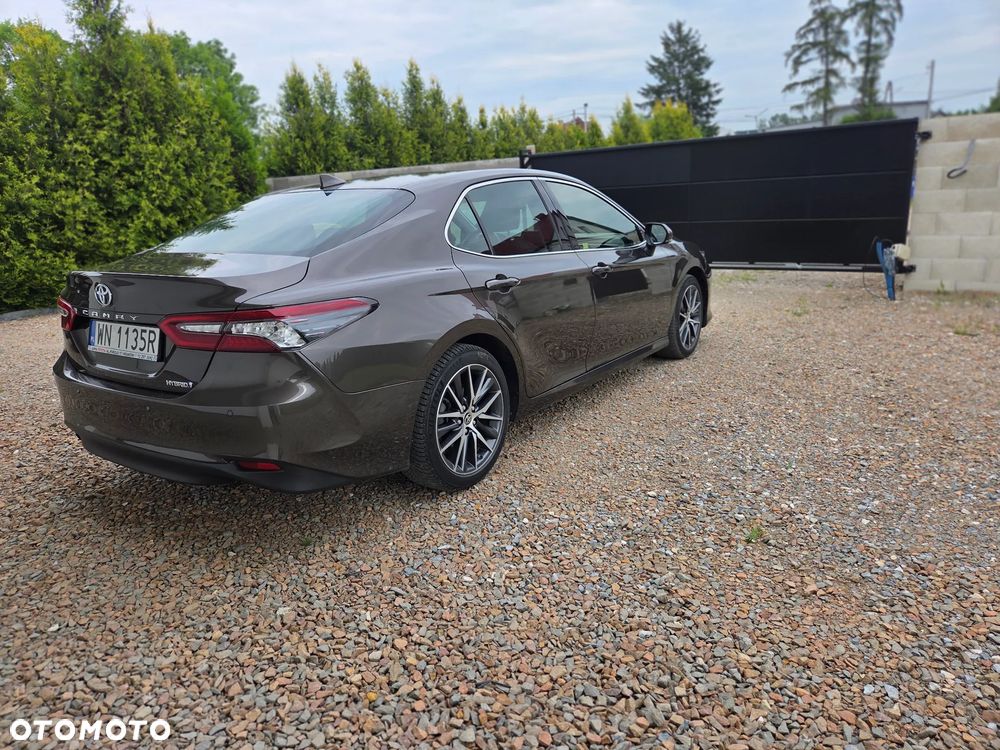 Toyota Camry 2.5 Hybrid Executive CVT - 6