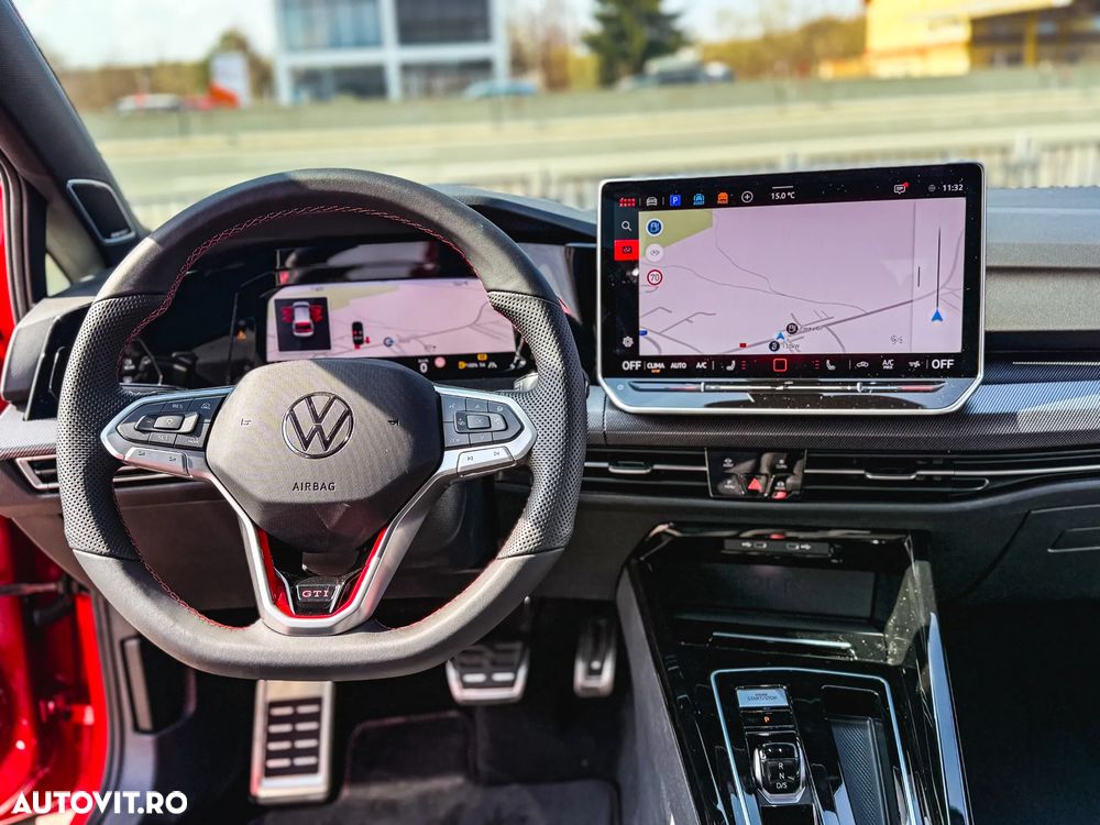 Volkswagen Golf GTI - 24