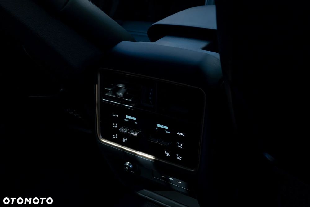 Porsche Cayenne - 12