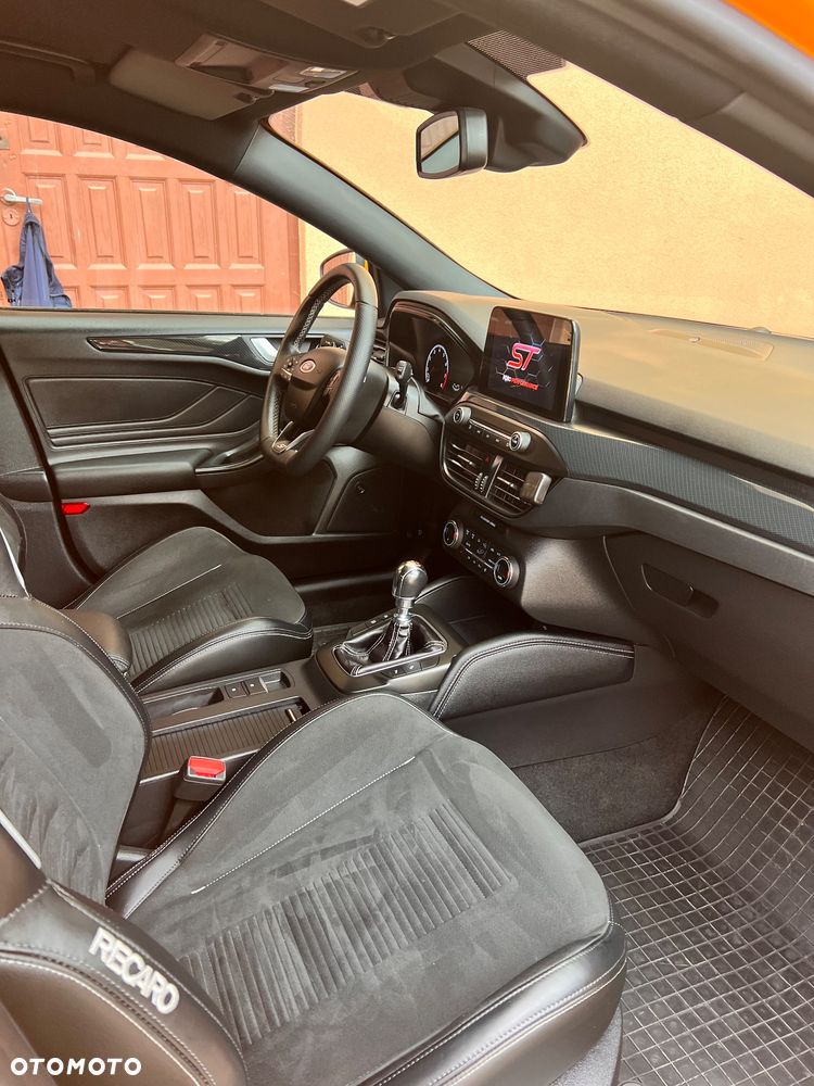 Ford Focus 2.3 EcoBoost ST-3 - 17