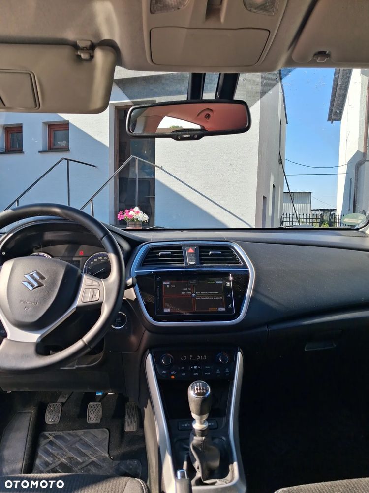 Suzuki SX4 S-Cross - 10