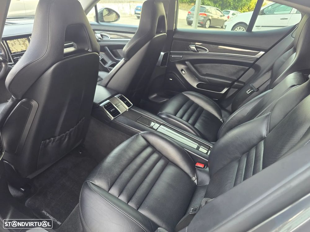 Porsche Panamera S Hybrid - 38