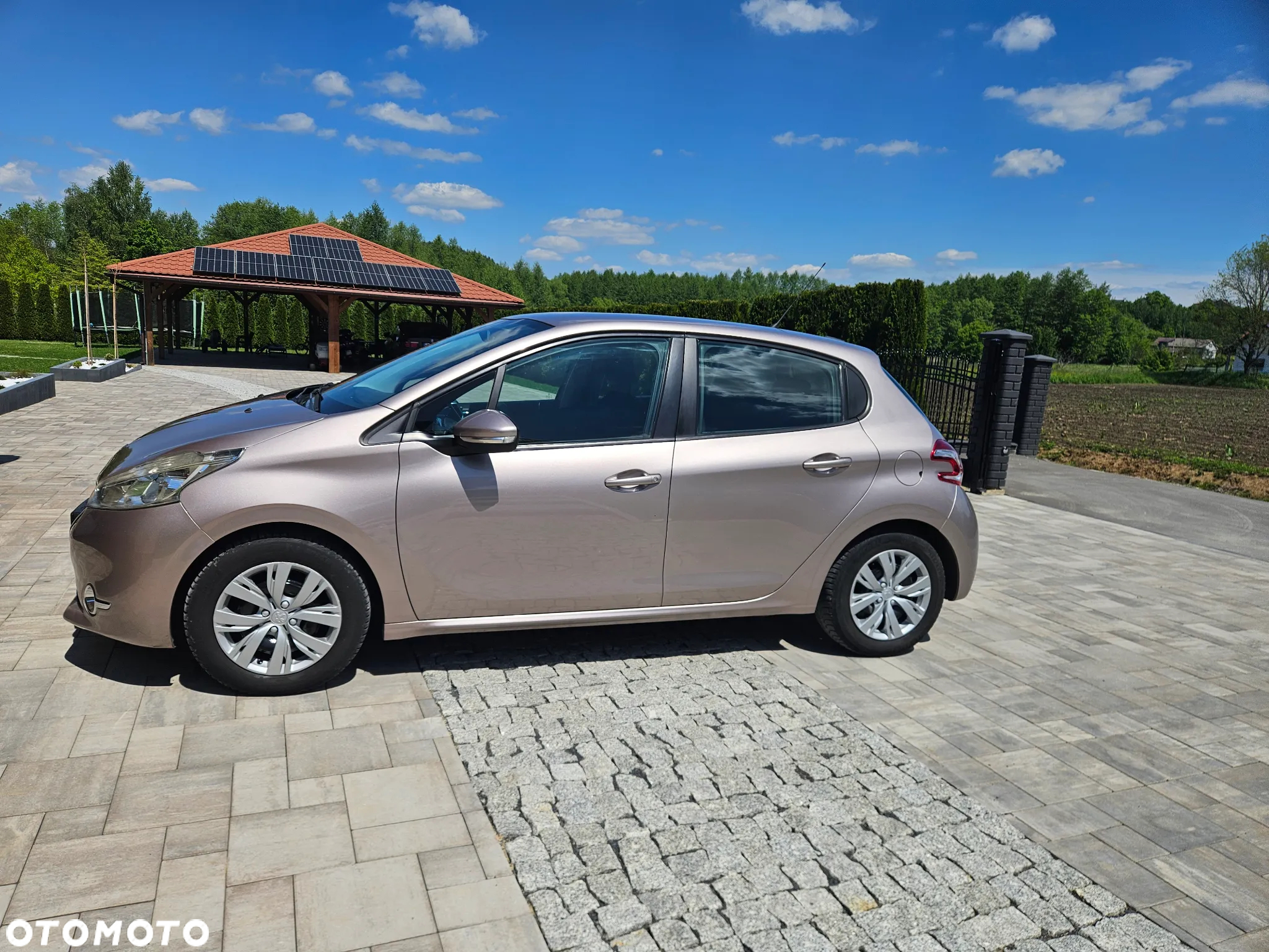 Peugeot 208 1.2 PureTech GPF Allure S&S - 13