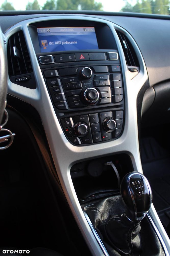 Opel Astra 1.6 T Sport - 9