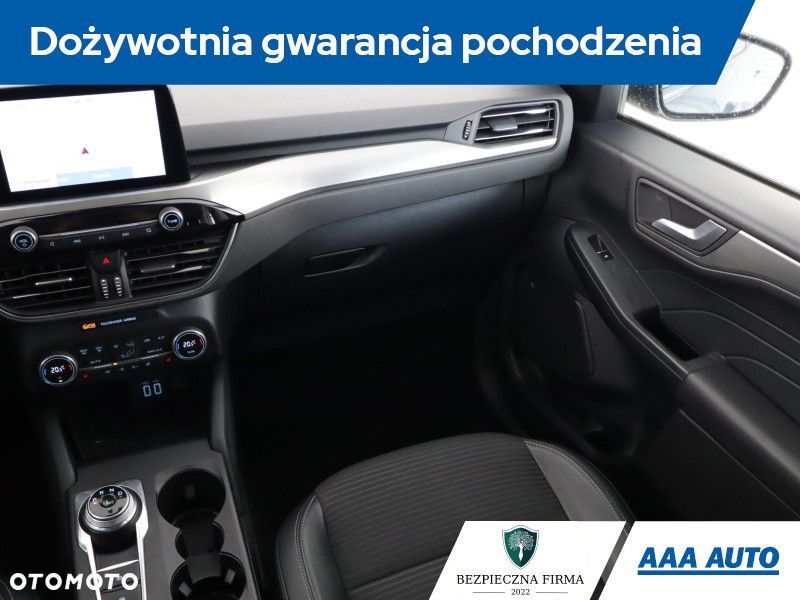 Ford Kuga - 10