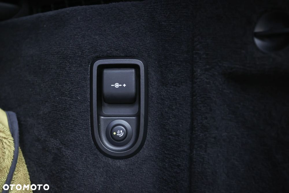 BMW Seria 5 520d M Sport Edition - 25