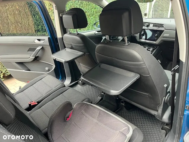 Volkswagen Touran - 9
