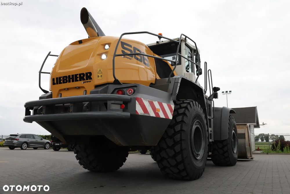 Liebherr L566 XPower - 7