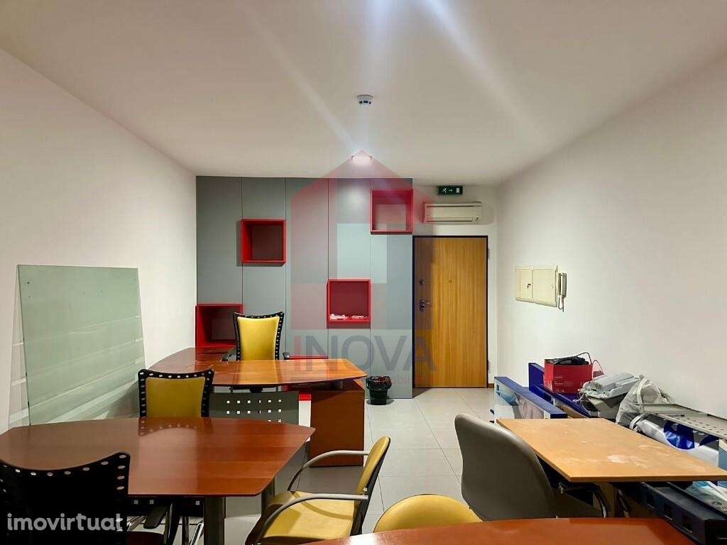 Escritório em Vila Verde - Grande imagem: 2/8