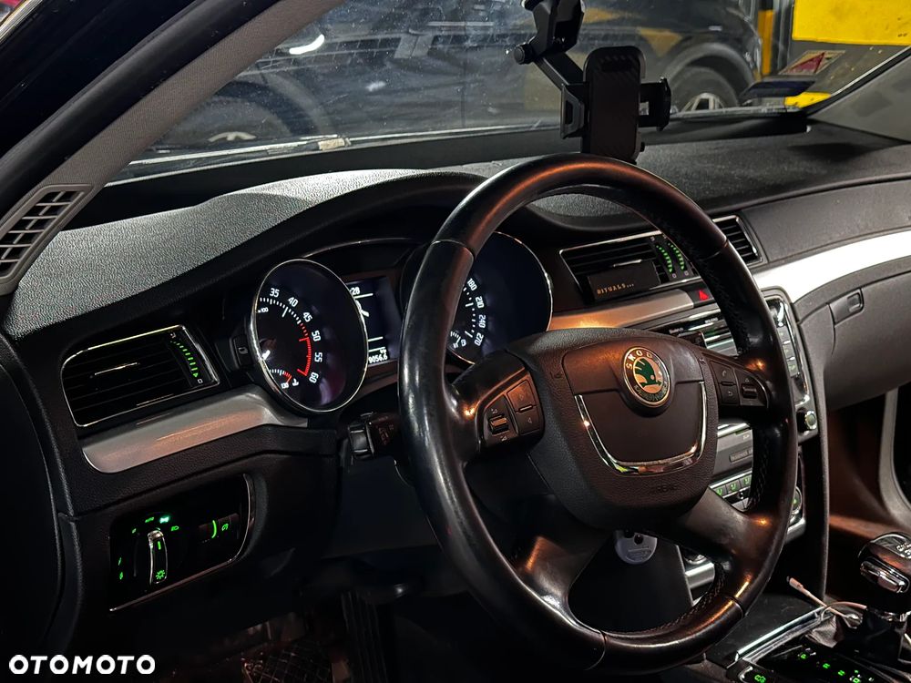 Skoda Superb 2.0 TDI 4x4 Elegance DSG - 16