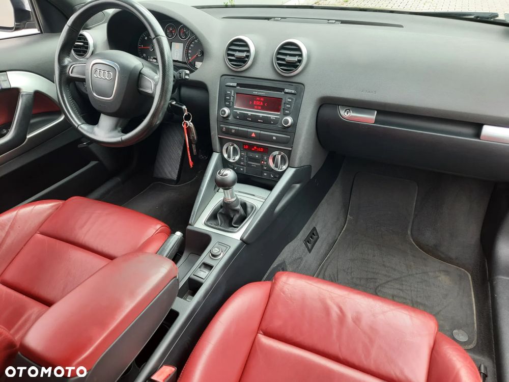 Audi A3 Cabrio 1.6 TDI DPF Ambition - 17