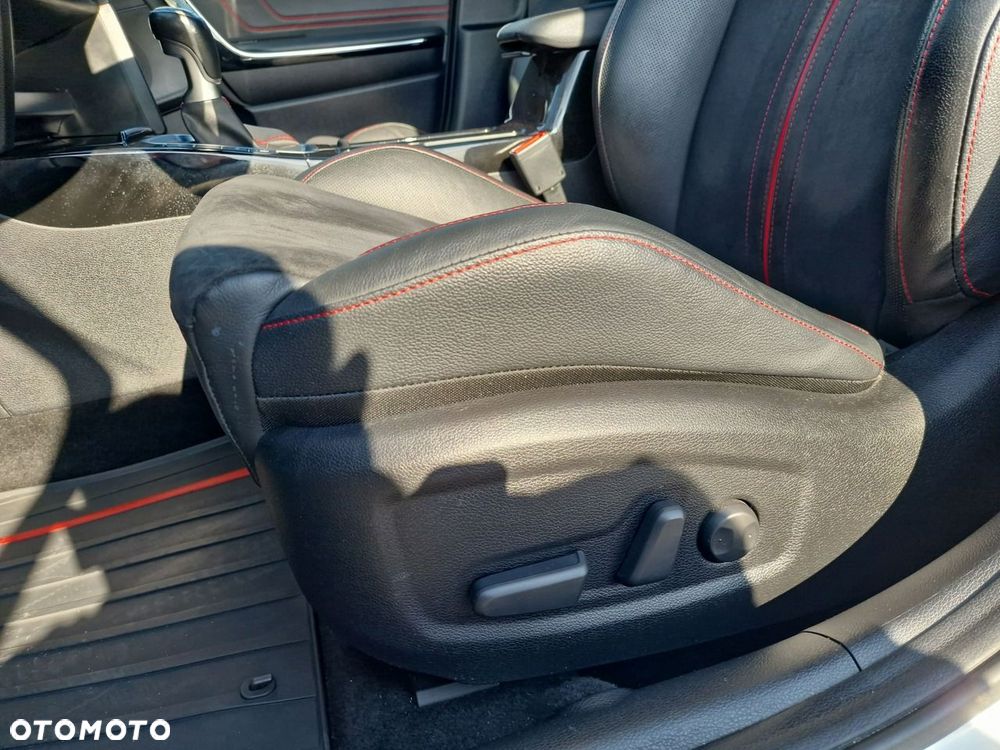 Kia Ceed 1.6 T-GDI GT - 18