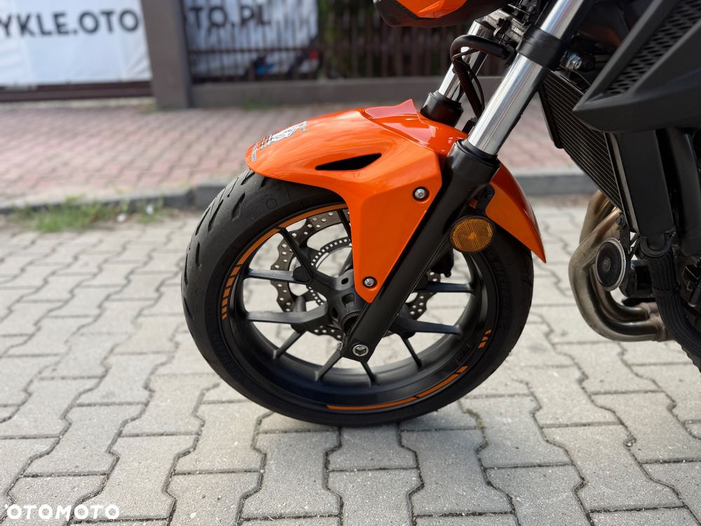 Honda CB - 22