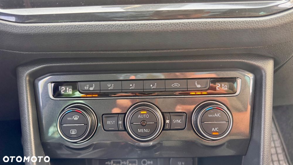 Volkswagen Tiguan 2.0 TDI SCR 4MOTION DSG Highline - 36