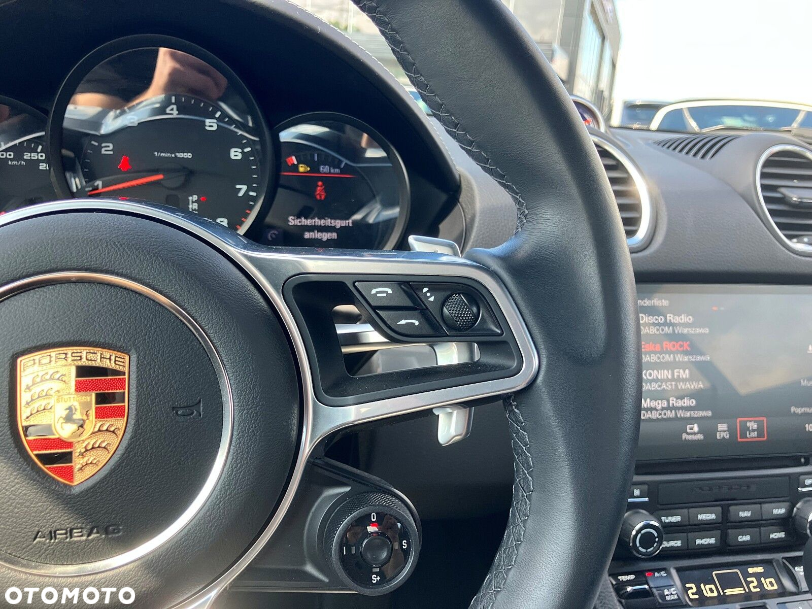 Porsche 718 Cayman - 24