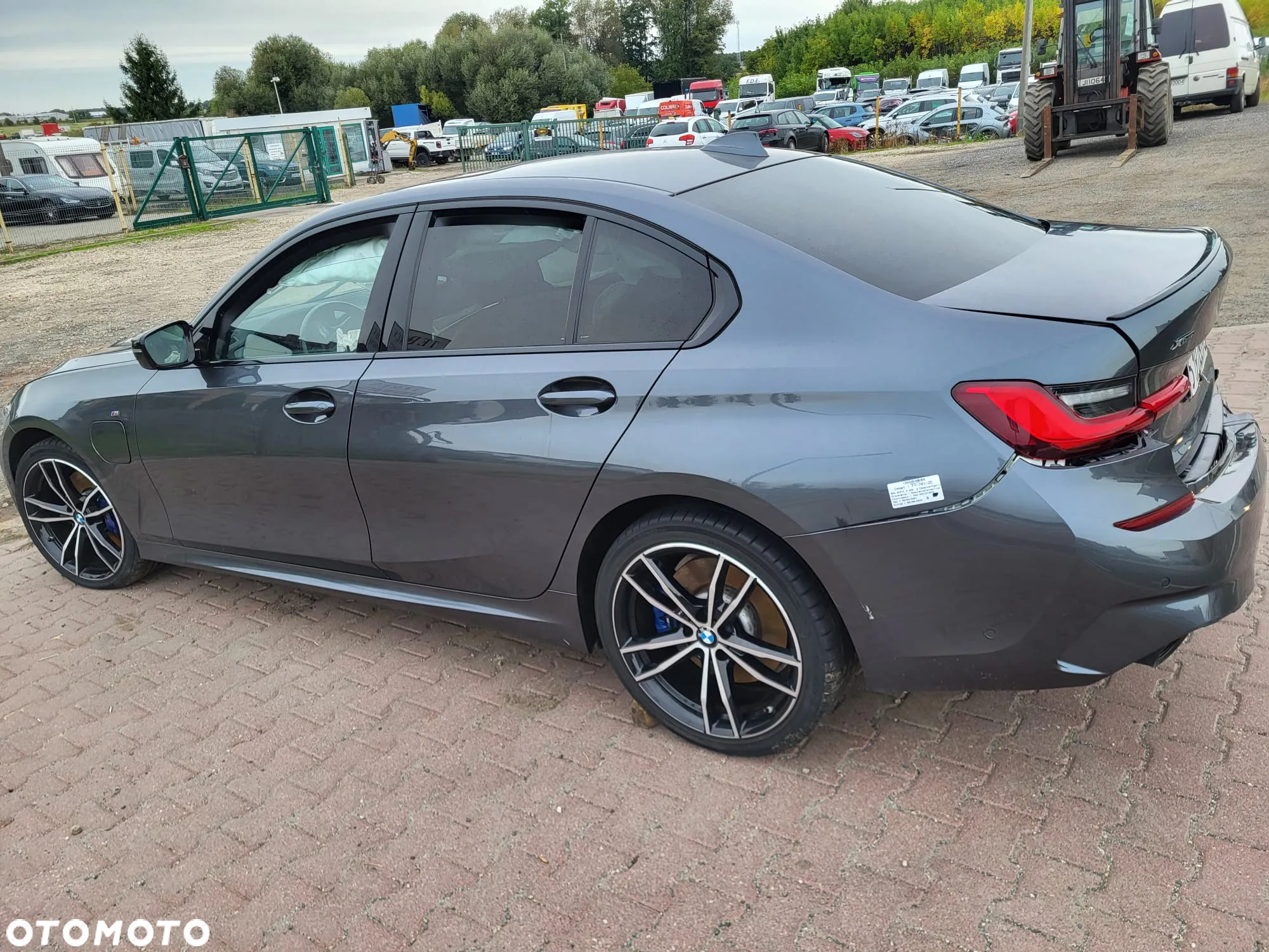BMW Seria 3 330e PHEV xDrive sport - 18